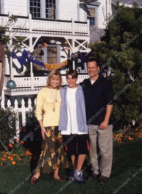 35m-13082 Lisa Stahl Sullivan Chez Starbuck Dave Coulier TV The ...