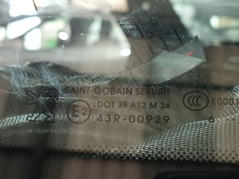 43R00929 CRISTAL PROTECTOR TRASERO IZQUIERDO / 211763 PEUGEOT 508 SW I 8E_ 1.6 HDI Foto 2 de 4