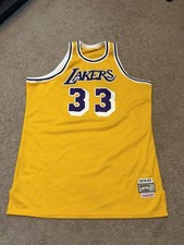 Vintage Mitchell & Ness Hardwood Classics Lakers Kareem Abdul-Jabbar #33 1979-80