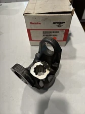 New Spicer Dana 5-4-5111X 1610 Series End Yoke International 1662077C91 