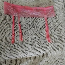 Wacoal Embrace Lace Garter Belt size Small