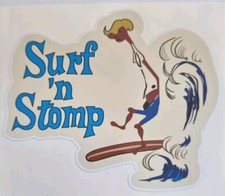 SURFER Surf N Stomp Pegatina/Calcomanía TABLA DE SURF SURF SURF SKATE Coche