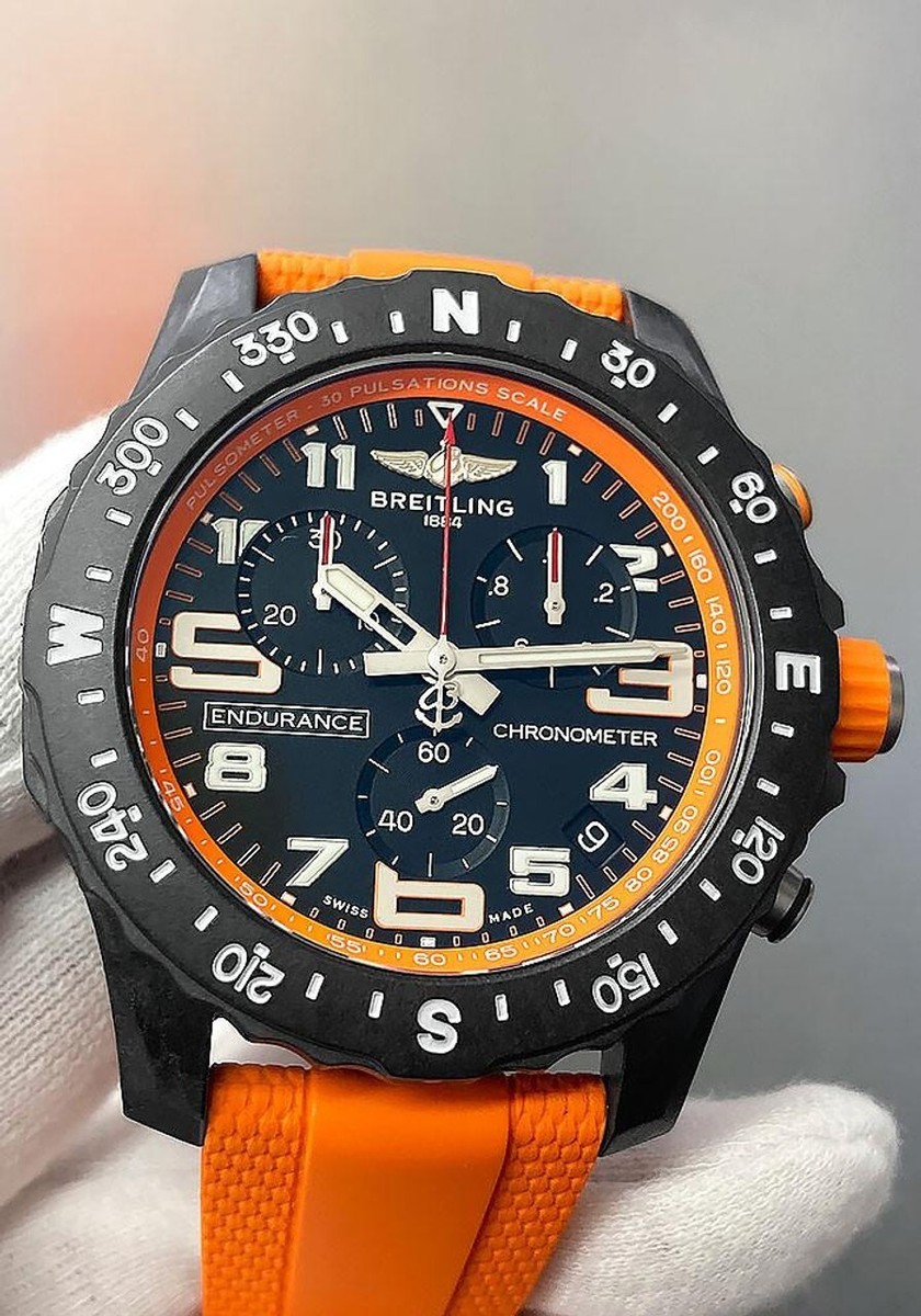 New Breitling Endurance Chronometer 44 Orange Rubber Men's Watch