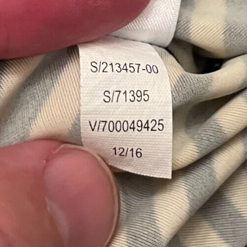 Traje de baño con blusa espalda cruzada a rayas ATHLETA 34D 34DD 34 D DD D/DD Foto 4 de 4