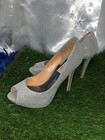 Badgley  Mischka Women’s FORMAL silver pumps / WEDDING shoes size 7.5 — photo 4