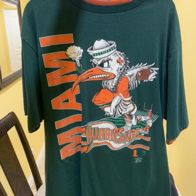 Miami Hurricanes Football Rare design T shirt short sleeve tee S