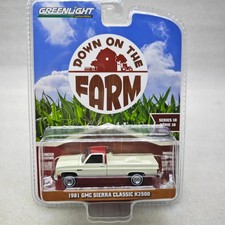 GreenLight 1:64 In Farm Series 10-1981 GMC Sierra Classic K2500 Alloy Car Model 