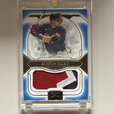 2024 Topps Definitive Collection Jumbo Relic Austin Riley #DJRC-ARI Blue /30
