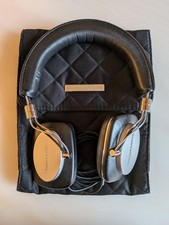 Immaculate Bowers & Wilkins P5 Wired Headphones With Case Black & Silver