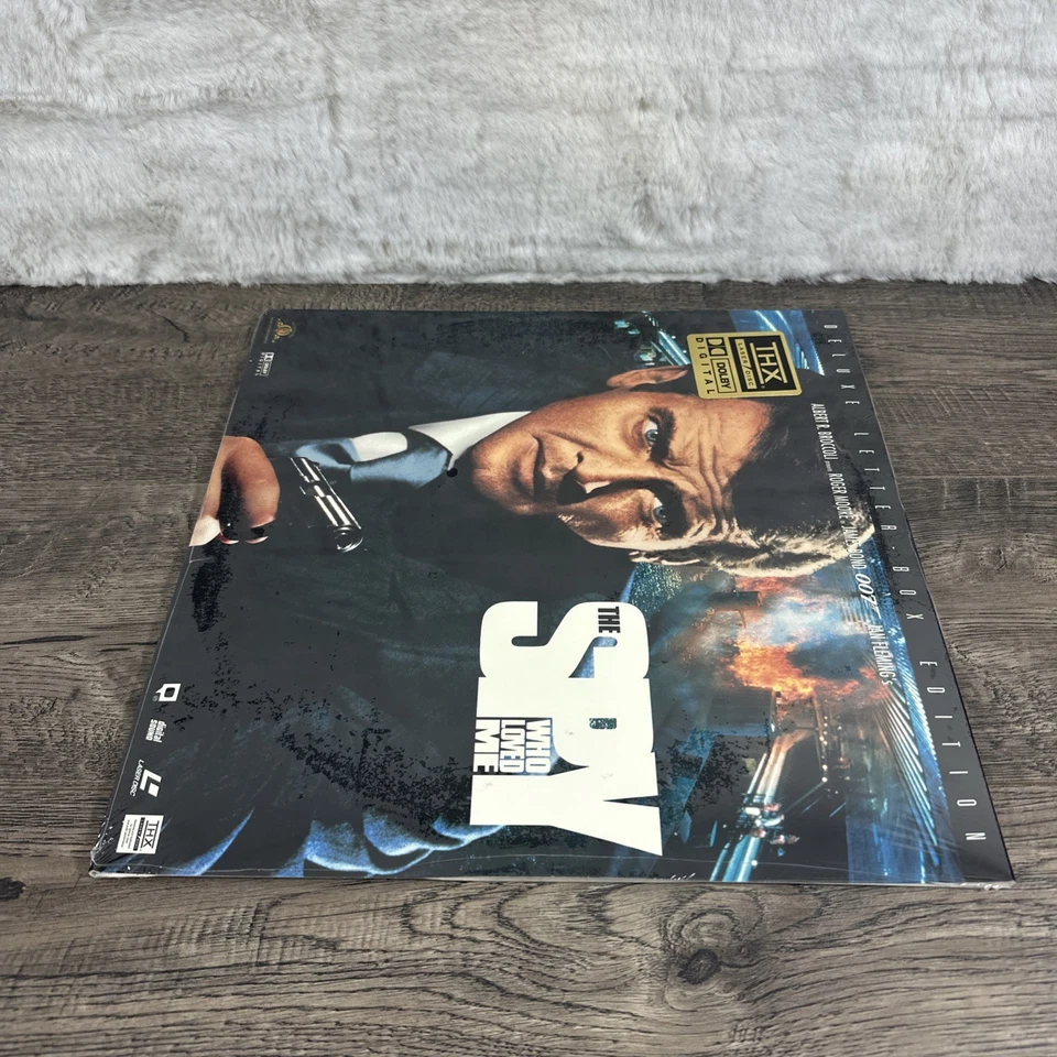 THE SPY WHO LOVED ME 2-Laserdisc LD SET BRAND NEW WIDESCREEN FORMAT THX RARE! - Image 4 of 4
