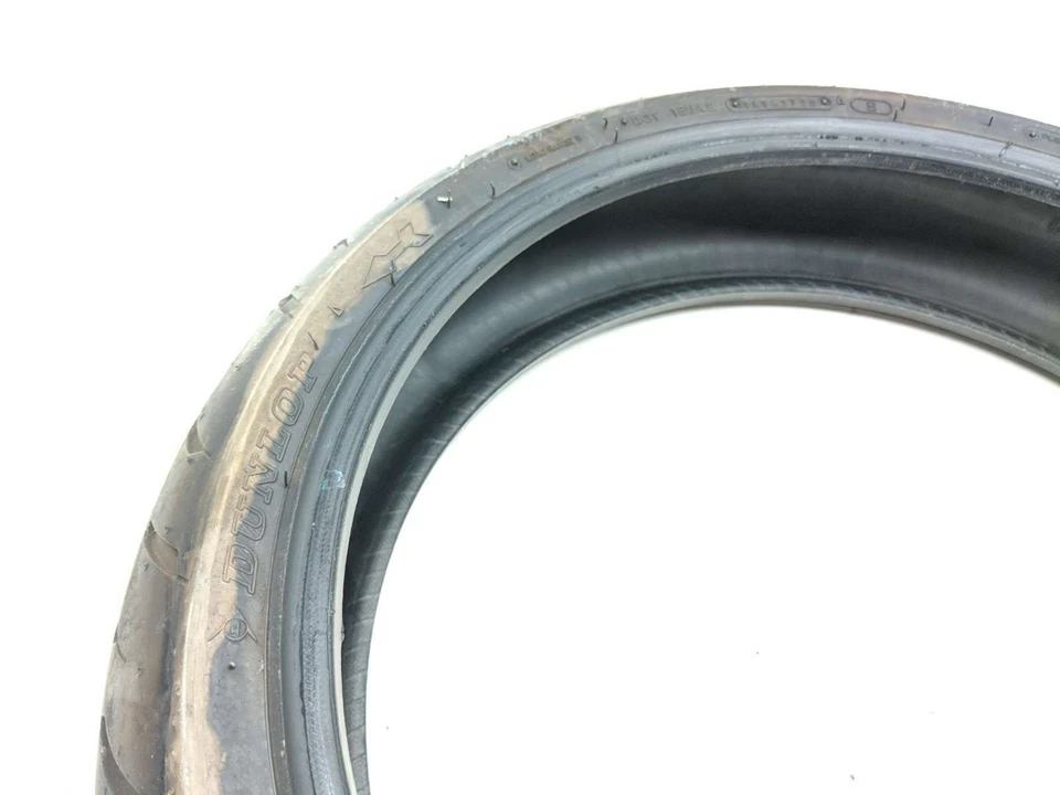 Neumático delantero Ducati Monster 600 M600 01 Dunlop Sportmax GPR-300 120/60-17 Foto 3 de 4