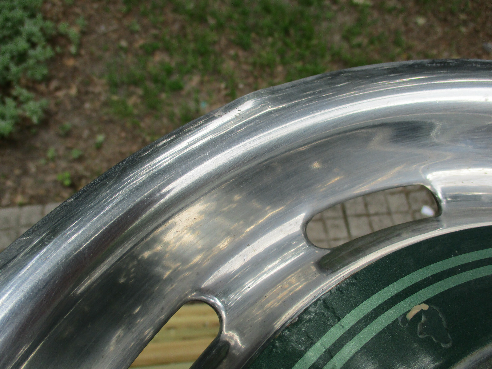(One) Vintage Rolls Royce Hub Cap Green Stripe 10 Slots 16 1/2" wide