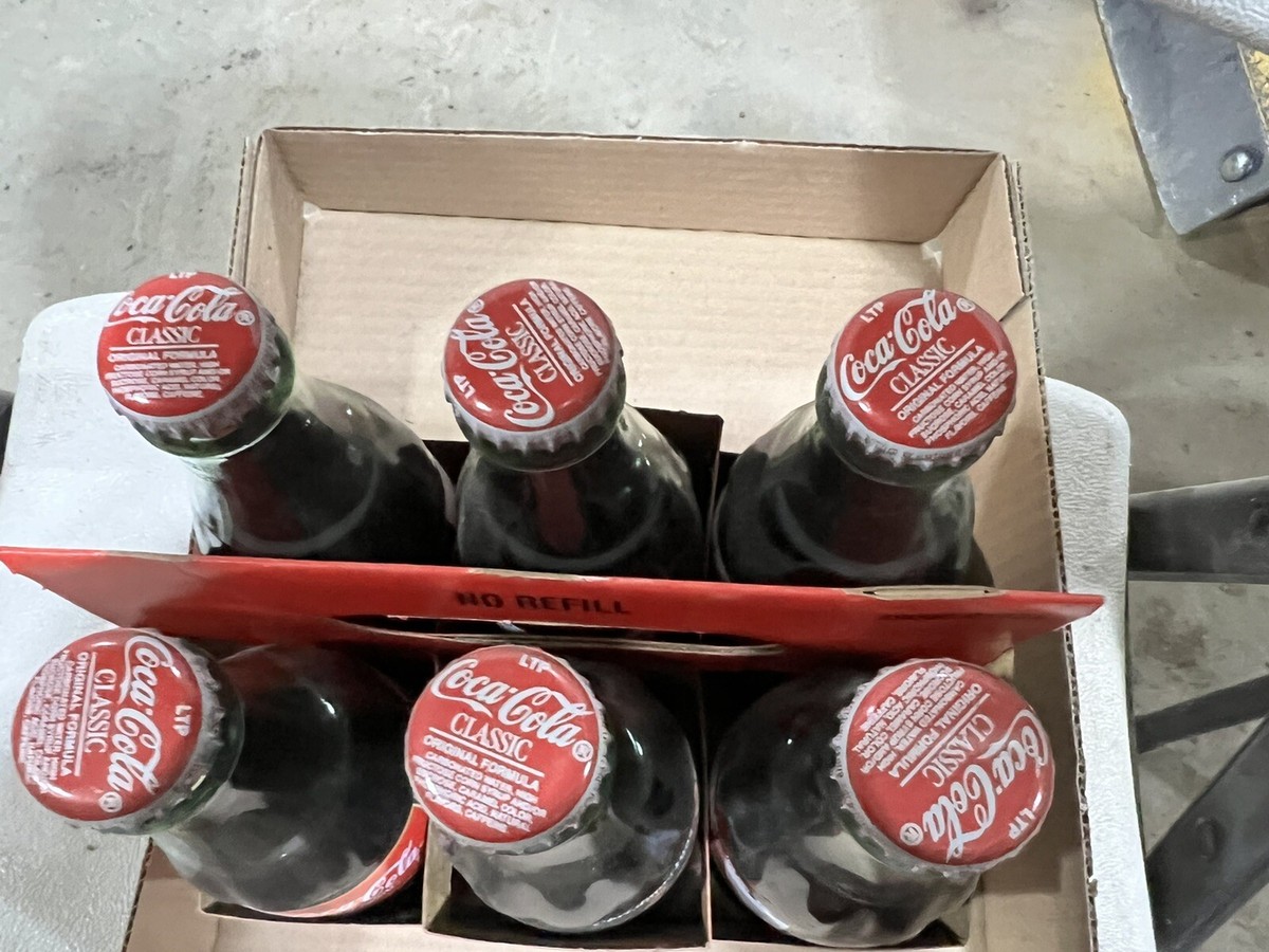 Christmas 1995 Coca Cola Bottling 6 PACK 8 oz GLASS Bottle Coke