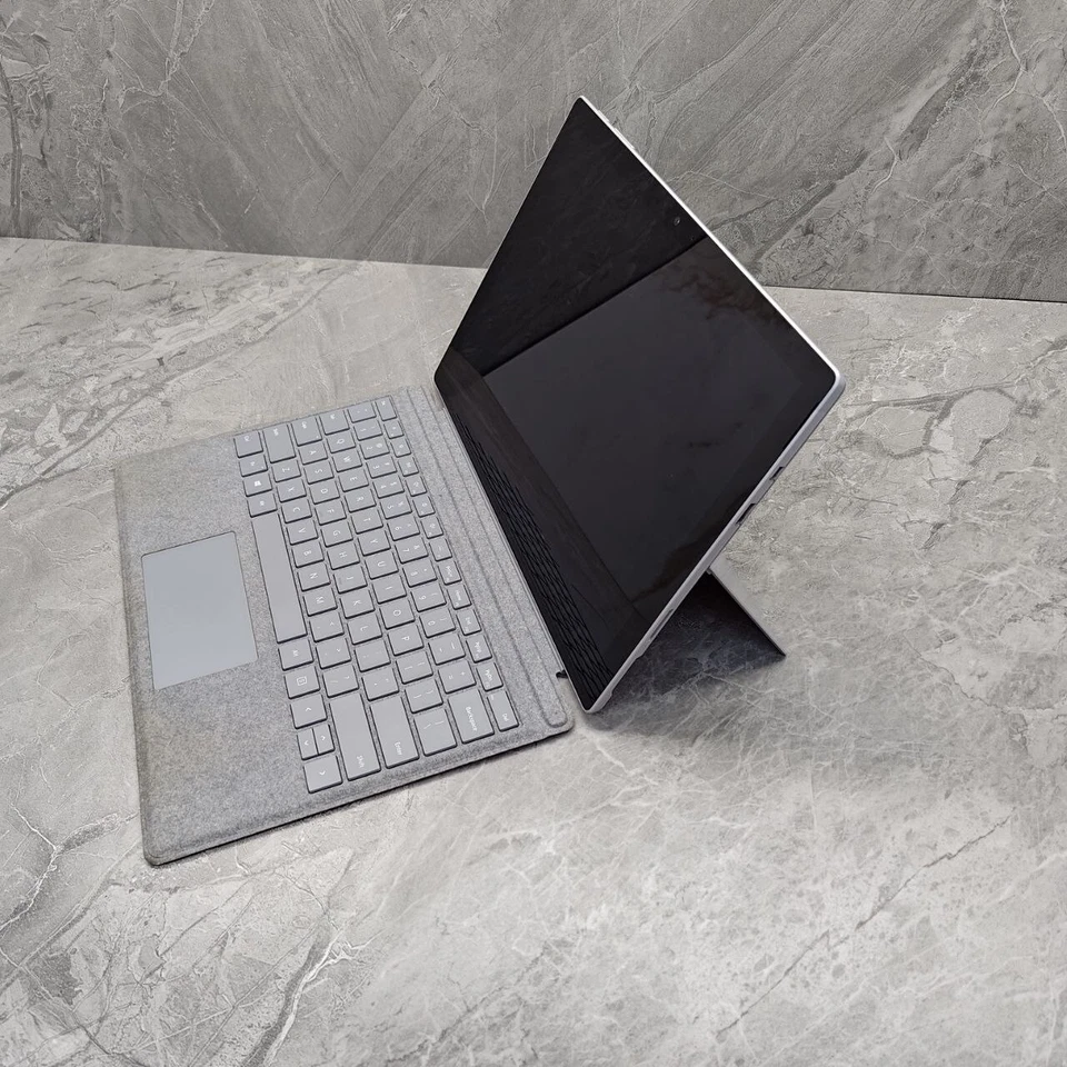 Microsoft Surface Pro 5 1807 i5-7300U  2.6GHz 8GB/256SSD  12" QHD+ LTE(4G) W11 - Image 3 of 4