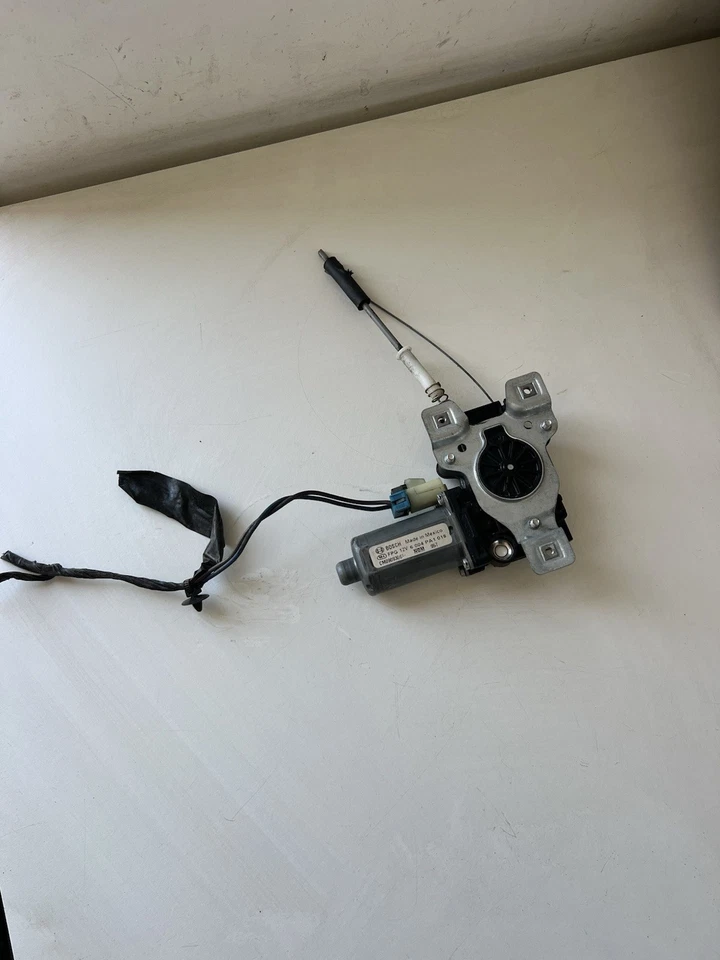 Chevrolet Monte Carlo 2002 puerta delantera izquierda ventana motor fabricante de equipos originales Foto 3 de 4