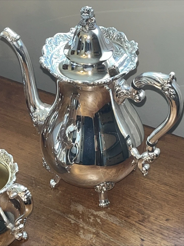 Juego de té, té, azúcar y crema Wallace Royal Rose plateado Foto 3 de 4