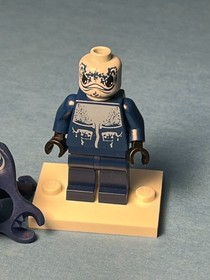 LEGO Atlantis #atl003 - Atlantis Manta Warrior - Light Scratches/No Cracks