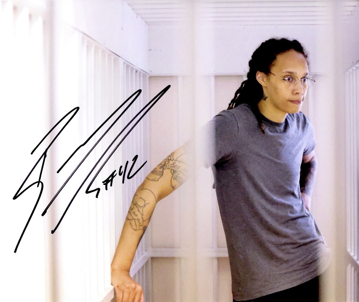 Brittney Griner Signed 8x10 Photo Autographed Russia Prison | eBay
