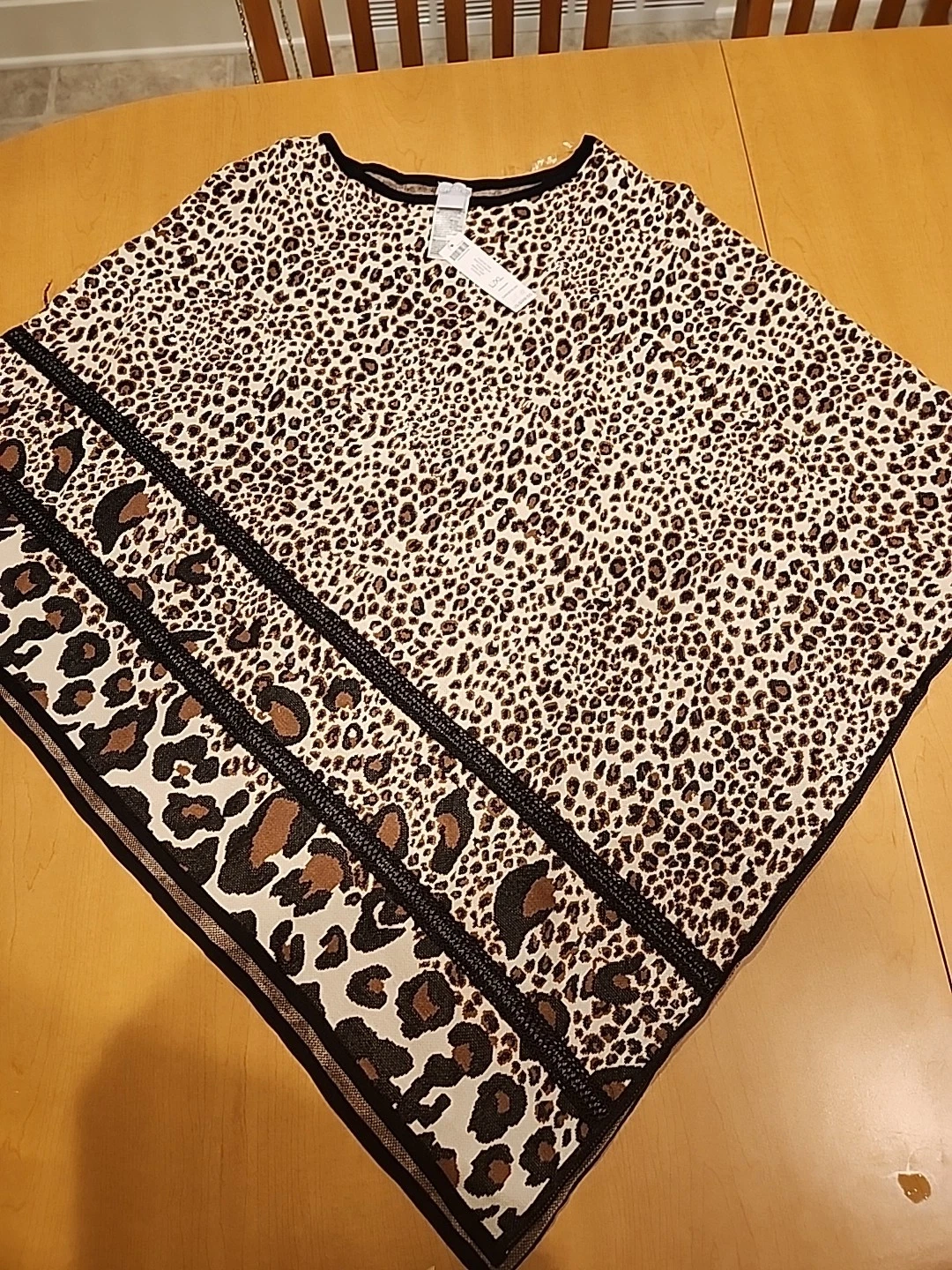 Chicos Chertah Trim Sweater Poncho. NWT. Size L/XL