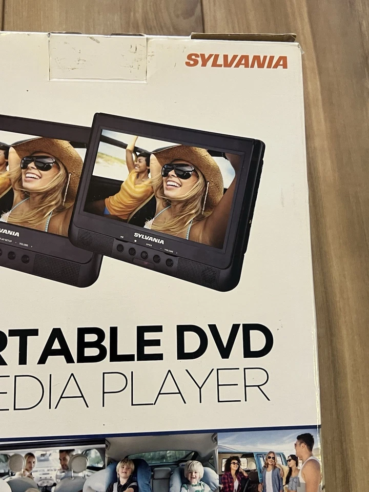 Sylvania SDVD1010 Dual Screen Portable DVD / Media Player 10.1” New In The Box - Image 3 of 4