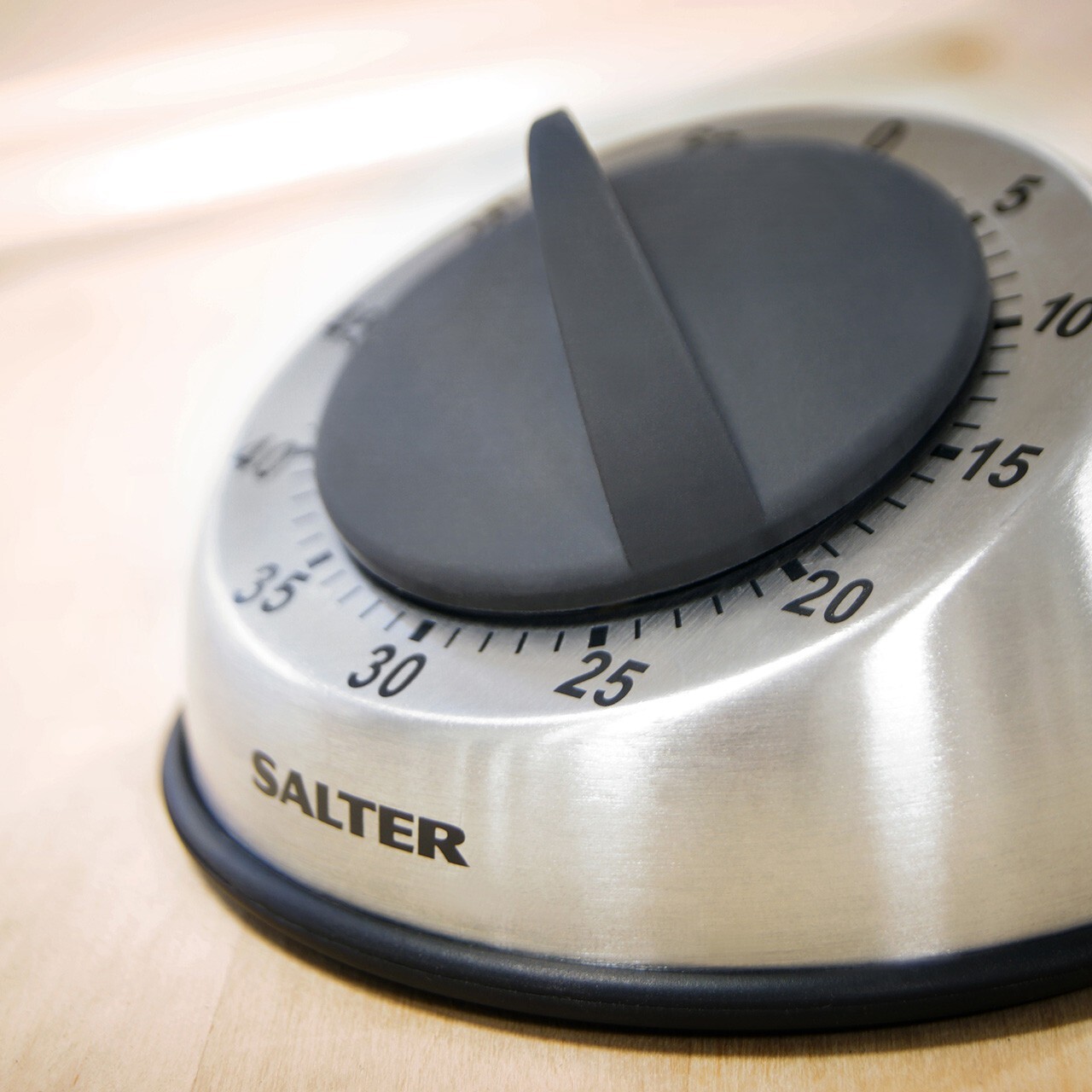 Salter 60 Minute Mechanical Kitchen Timer Reliable Food Cooking Time