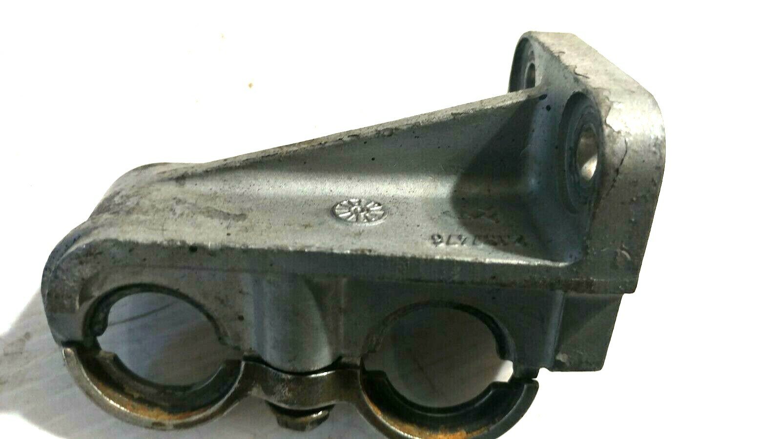 FERRARI 348 PARTS  manual transmission  SHIFT CABLES holder 137476