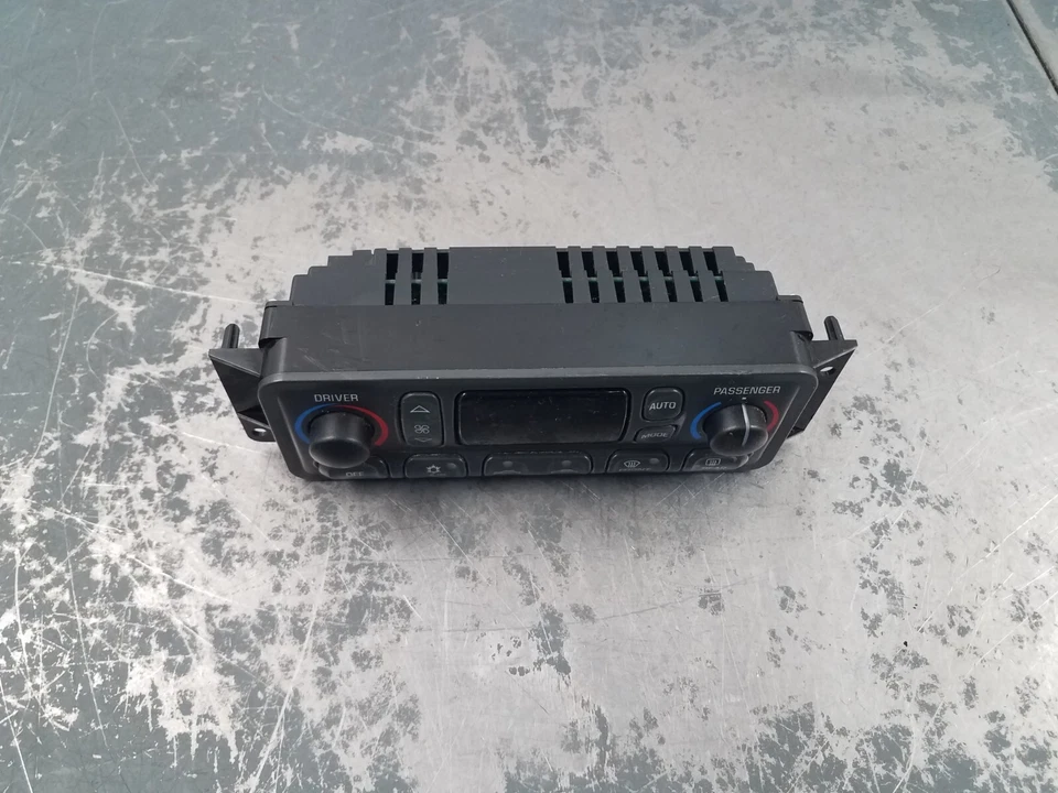 2004 Chevy Corvette C5 Climate Control Panel #3973 B1 - Image 3 of 4