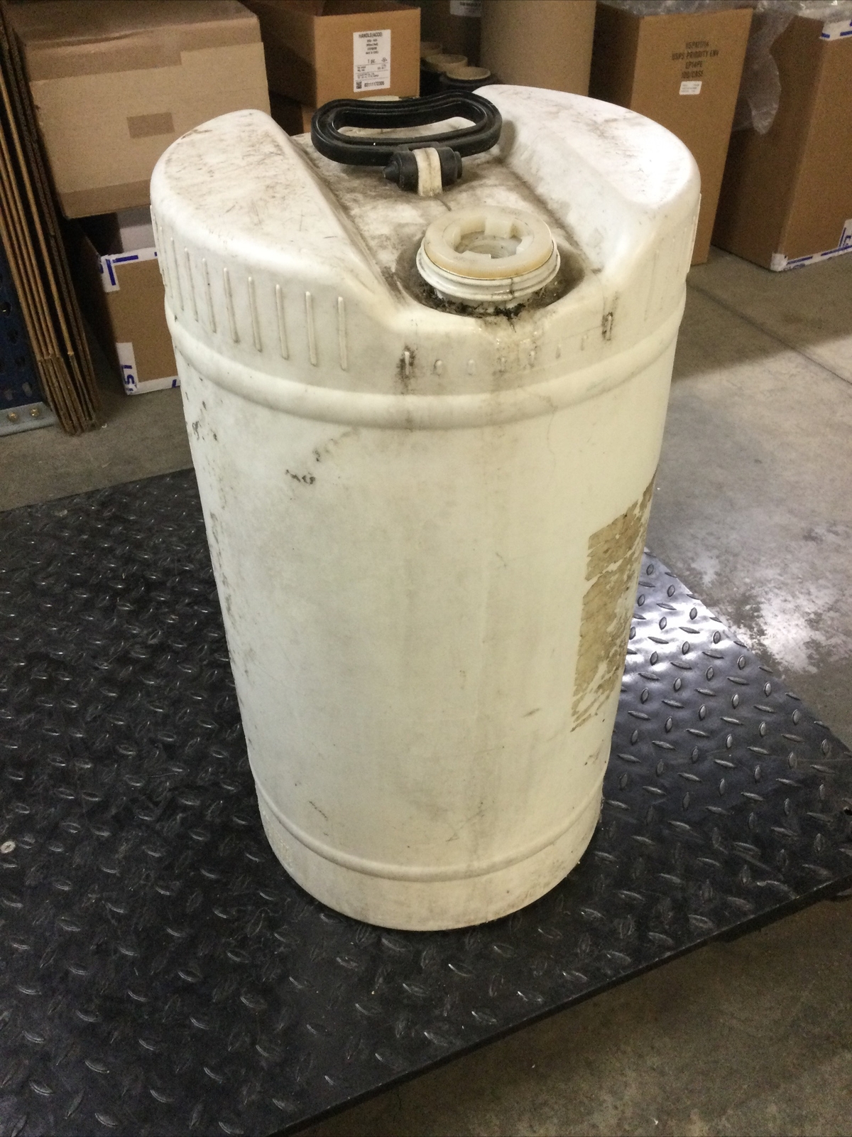 PRE-OWNED, DIELECTRIC FLUID, 3000-US, 10 GALLONS, IONOPLUS HIGH PREFORMANCE. 