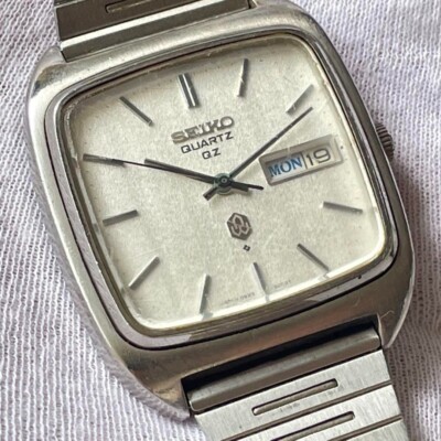 NICE VINTAGE SEIKO QUARTZ QZ 0923-5000 WITH DAY-DATE & RARE
