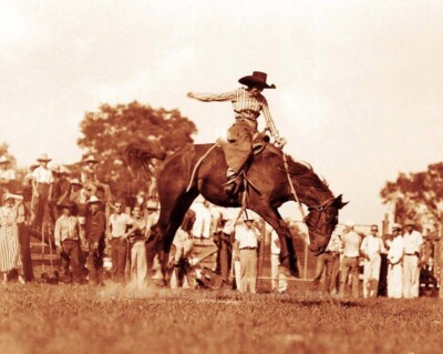 Pendleton Bronc Pendleton Rodeo Riding A Bronc Horse Cowgirl 8 x 10 photo Vintage Rodeo ...