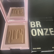 Kylie cosmetics pressed Bronzinig Powder Almond NIB
