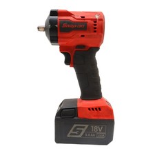 Snap-on Tools Ct9038 18v Lithium-ion 38 Stubby Cordless Impact Wrench - Red Snap-on Tools Ct9038 18v Lithium-ion 38 Stubby Cordless Impact Wrench - Red