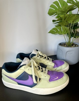 Nike SB Force 58 Premium Leather   Olive Aura / Lila   Gr. 42   Super Zustand
