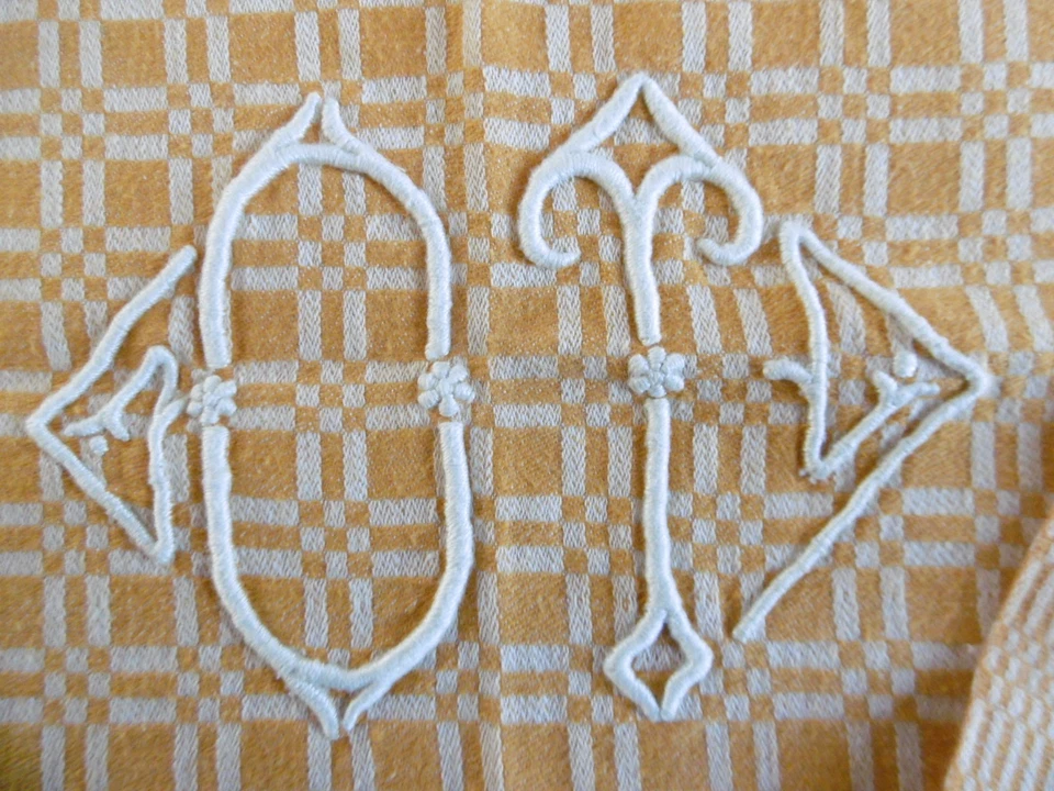 Nappe bistrot 1940 damas damier orange blanc chiffré O.T. - Photo 4/4