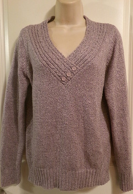 CAROLYN TAYLOR LAVENDER ACRYLIC BLEND SWEATER w/V-NECK, LONG SLEEVES - L