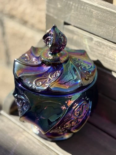🍬 Vintage Fenton Paisley Swirl Amethyst Carnival Glass Lidded Candy Dish 7”