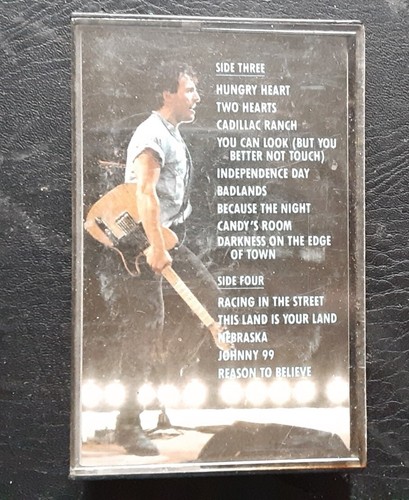 BRUCE SPRINGSTEEN AND THE E STREET BAND LIVE 2 . cassette tapes - Picture 2 of 3