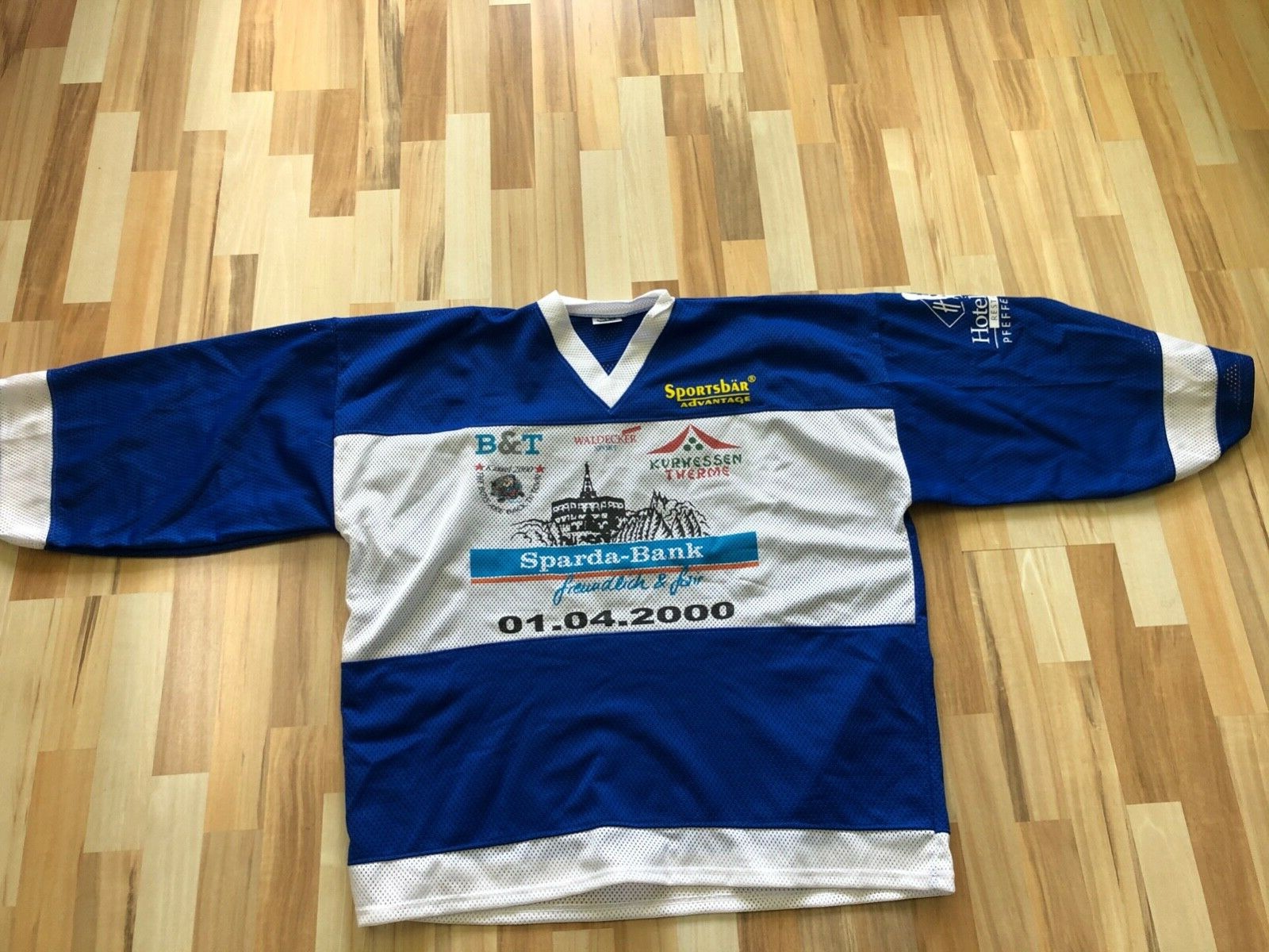 Bild 11 - game worn Trikot vom " Boys are back in Town" Spiel in Kassel vom 01.04.2000