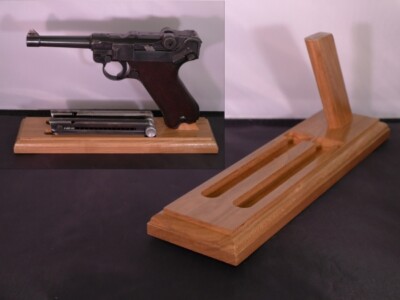 luger P08 とディスプレイスタンドのセットです luger P08 とディスプレイスタンドのセットです