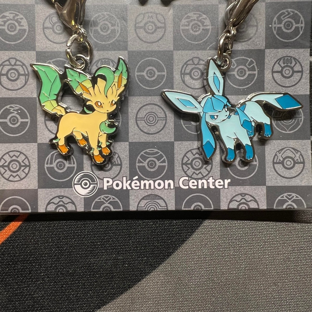 Pokemon Center Eevee with 7 Evolutions - 8pc Set Metal Key Chain