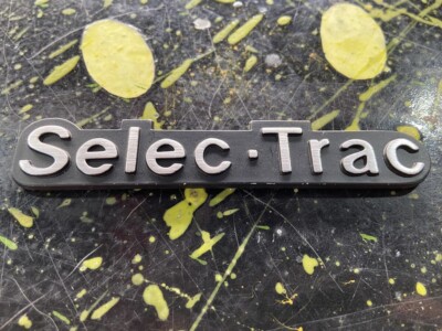 NOS 85 86 1985 1986 JEEP SJ WAGONEER CHEROKEE CJ WRANGLER SELEC-TRAC EMBLEM