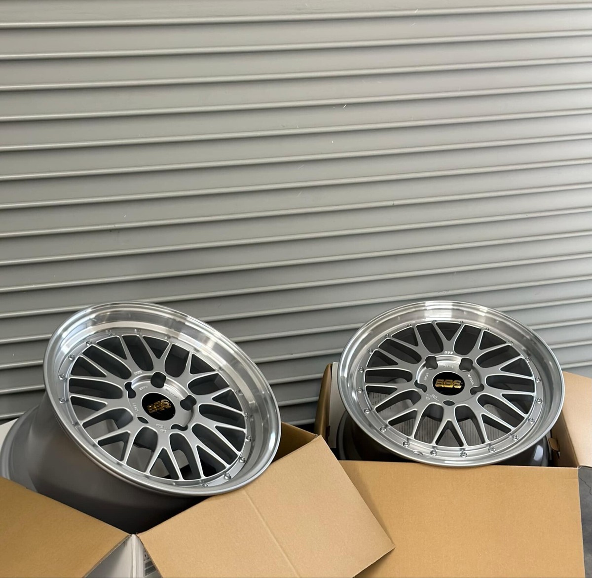set of 4) BBS LM 18x8.5 +56, 18x11 +56 5x130 Diamond Silver fits