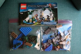 LEGO Pirates of the Caribbean Fountain Of Youth 4192 Set Only NO Minifigures Box