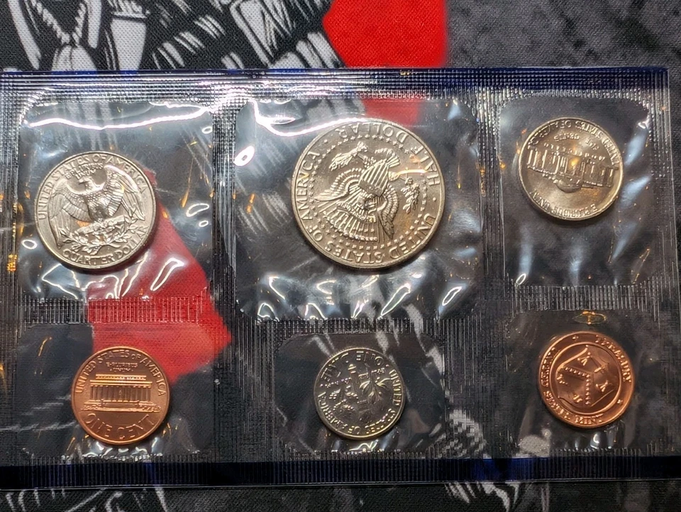 1997 U.S. Mint Set ~ 6 Coins ~ P ~ Uncirculated Coin Set In OGP - Image 2 of 2
