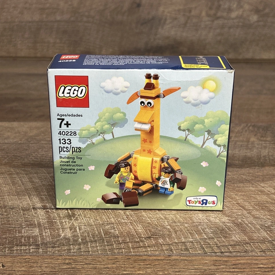 LEGO 40228 Toys R Us Exclusive Geoffrey The Giraffe & Friends NIB 133 Pcs 2016 - Image 2 of 3