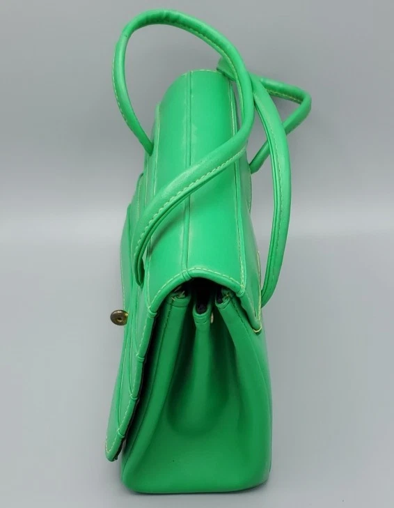 Vintage Box Green Vinyl Twist Lock 1960s Handbag Satchel Day Bag Classic Granny - Image 3 of 4