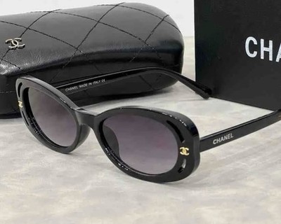 小物 CHANEL Sunglasses CC logo black l Chanel sunglasses CC black frame for women Comes With The Box And