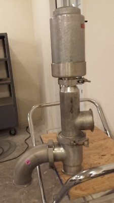 APC Stainless Air Tri-Clover 3'' 3-Way Air Actuator Valves 161-2I-10-3