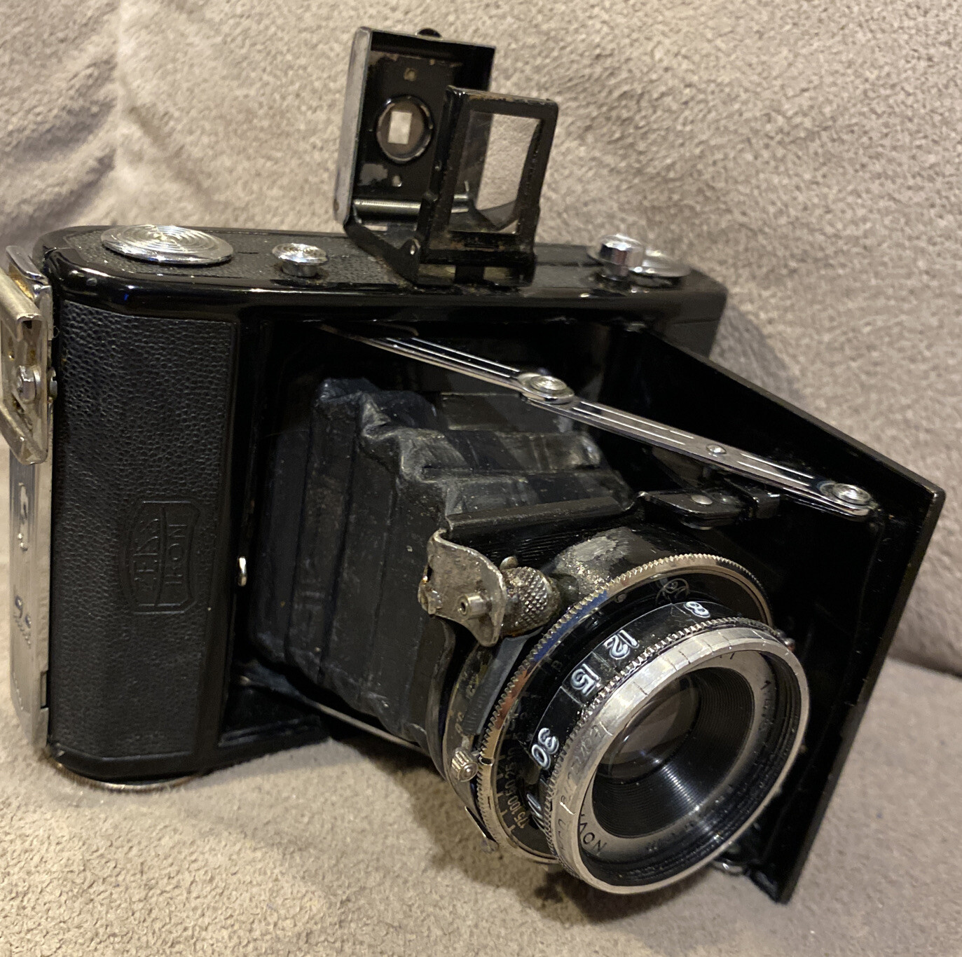 Vintage Zeiss Ikon KLIO 120mm Med Format Camera 75mm Novar Lens