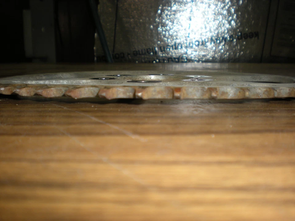 PIÑÓN RUEDA TRASERA 1980 YAMAHA TT250 TT 250 79 80 81 82 Foto 3 de 4